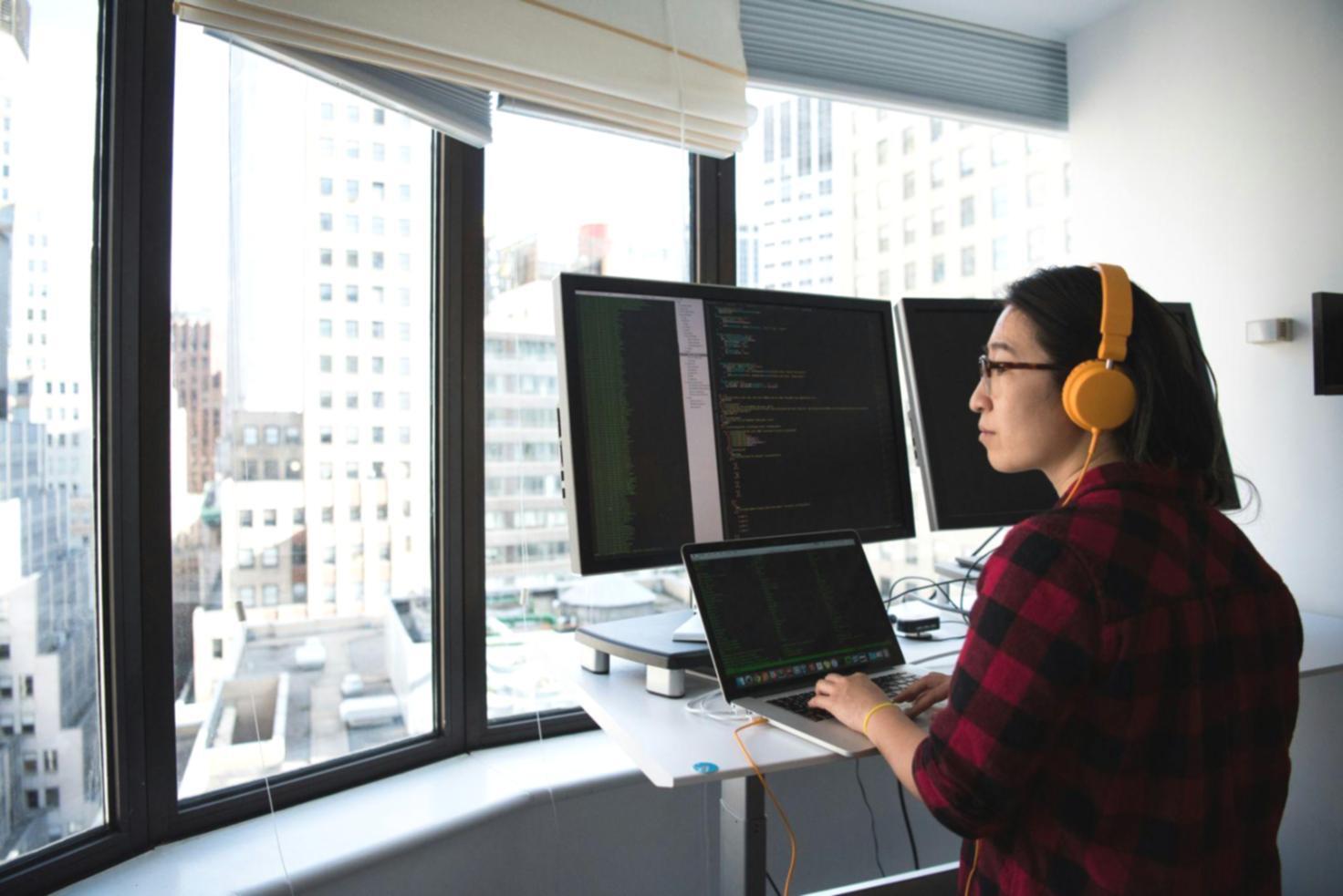 Analyse financière détaillée avec documents et calculatrice